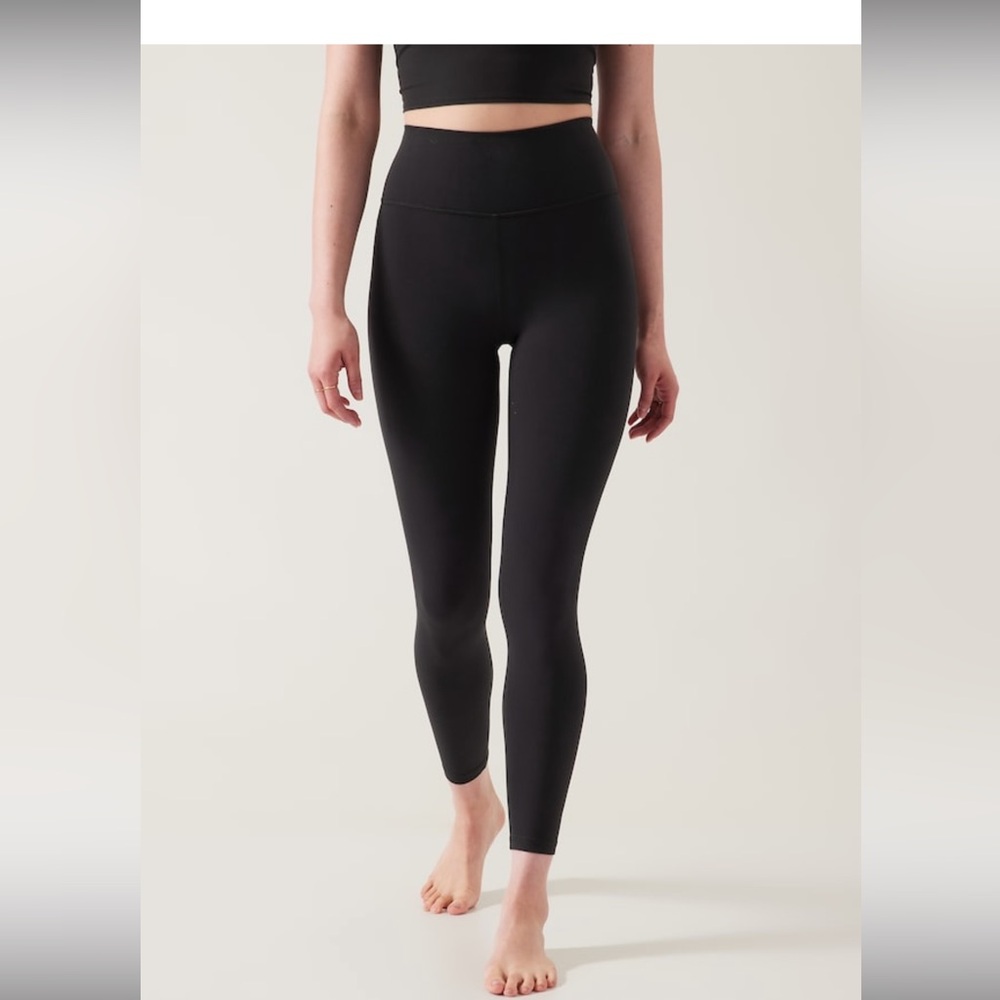 Athleta Transcend 7/8 Legging